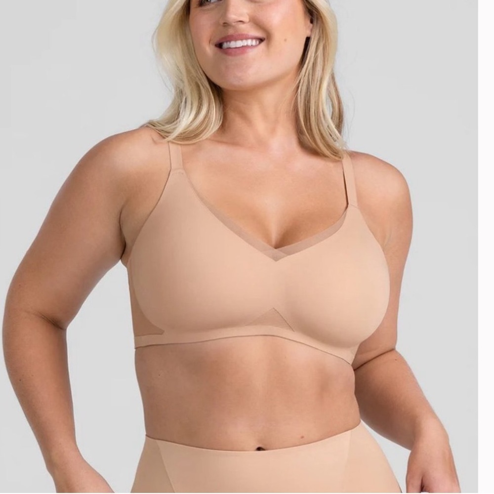 Honeylove Crossover Wire-Free Bra in Sand Tan Sz L